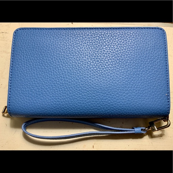 Light blue Tory Burch wallet with strap - Picture 2 of 3